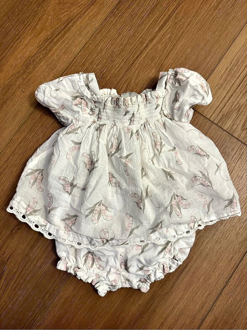 Joie Smocked White Outfit ✨